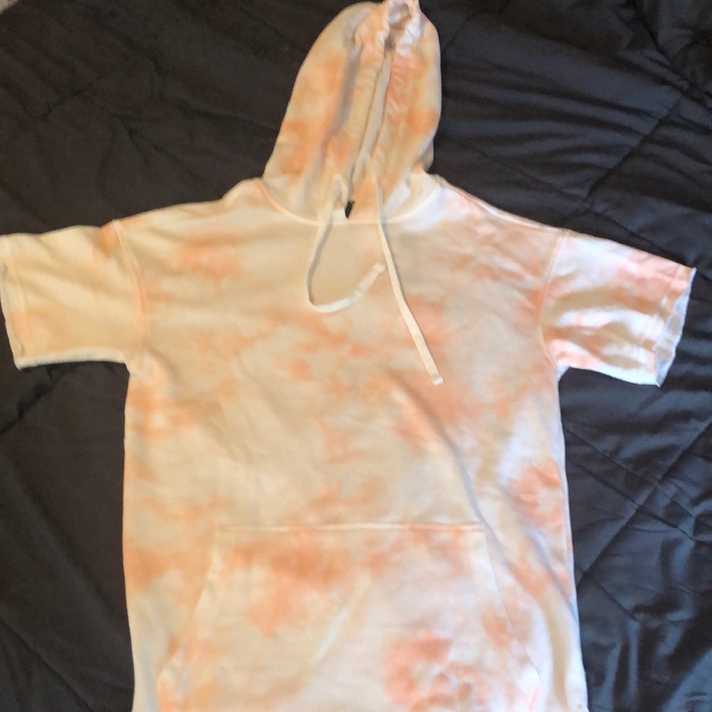 Tie dye short sleeve hoodie